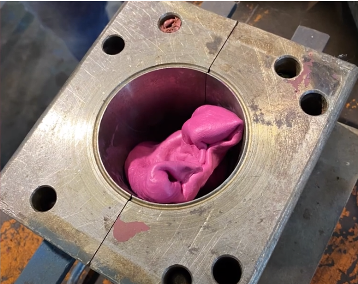 “ถ้วยยางป้องกันการสัมผัสลูกบิด” งานวิจัย