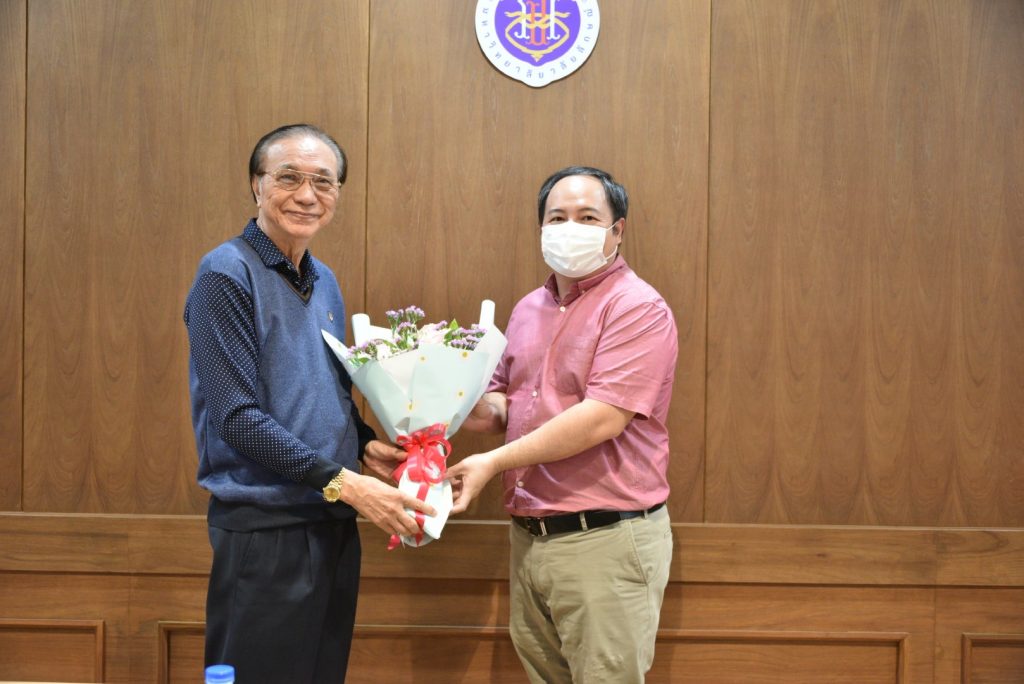 มบดอกไม้แสดงความยินดี