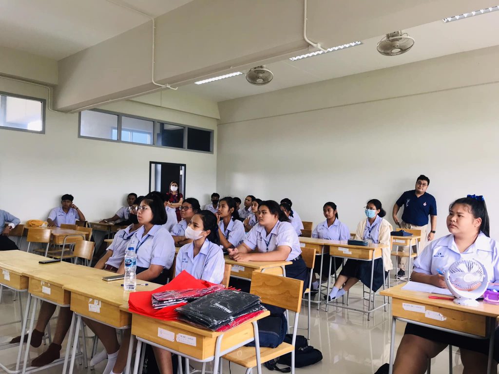 วิศวกรรมศาสตร์และเทคโนโลยี ออกประชาสัมพันธ์หลักสูตรโรงเรียนวิเชียรมาตุ จังหวัดตรัง