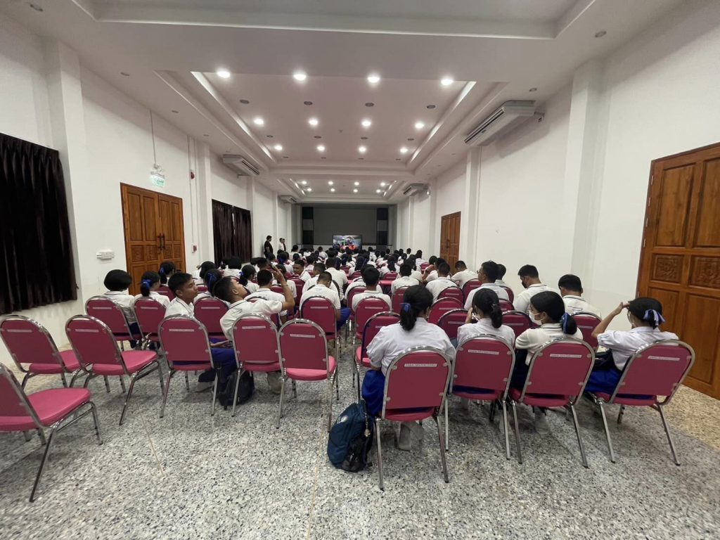 แนะแนว รร มหาวชิราวุธ จังหวัดสงขลา