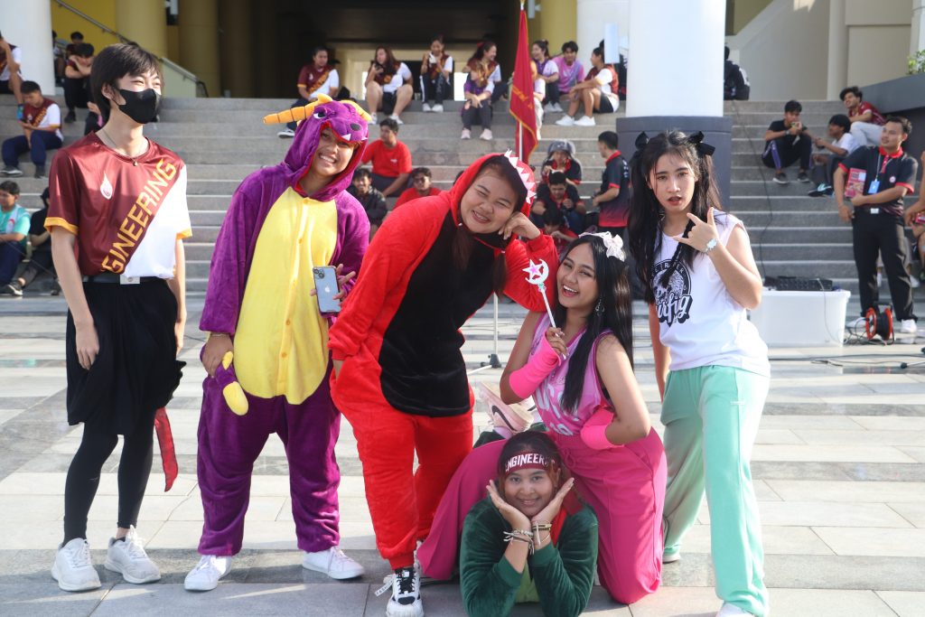 วิ่งประเพณี สำนักวิชาวิศวกรรมศาสตร์และเทคโนโลยี