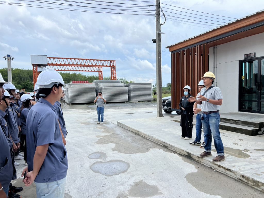 นักศึกษาวิศวกรรมโยธา มวล. ทัศนศึกษาดูงาน ณ บริษัท สยามมาสเตอส์คอนกรีต จำกัด -