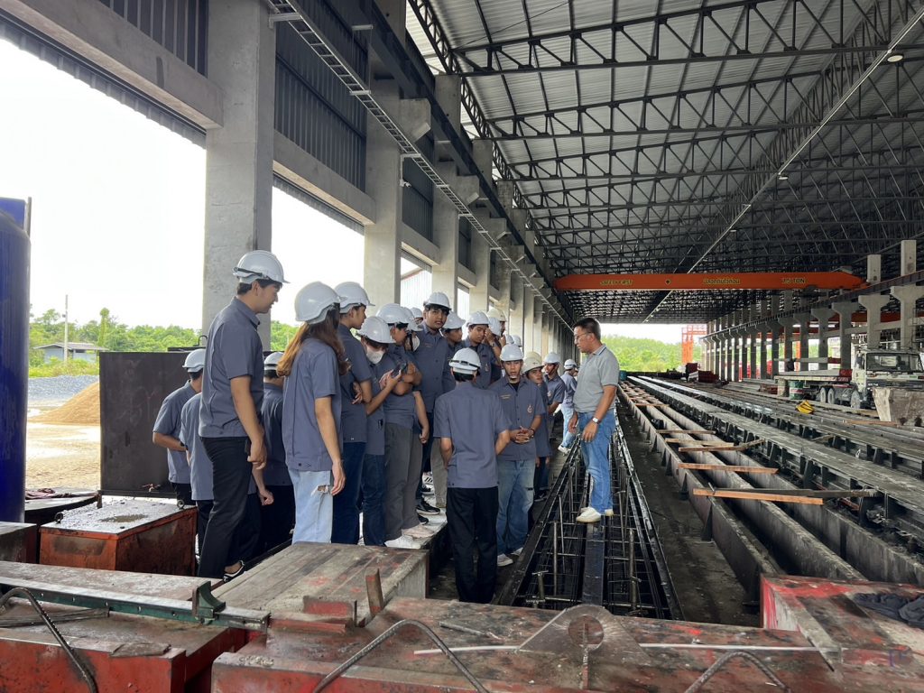 นักศึกษาวิศวกรรมโยธา มวล. ทัศนศึกษาดูงาน ณ บริษัท สยามมาสเตอส์คอนกรีต จำกัด -