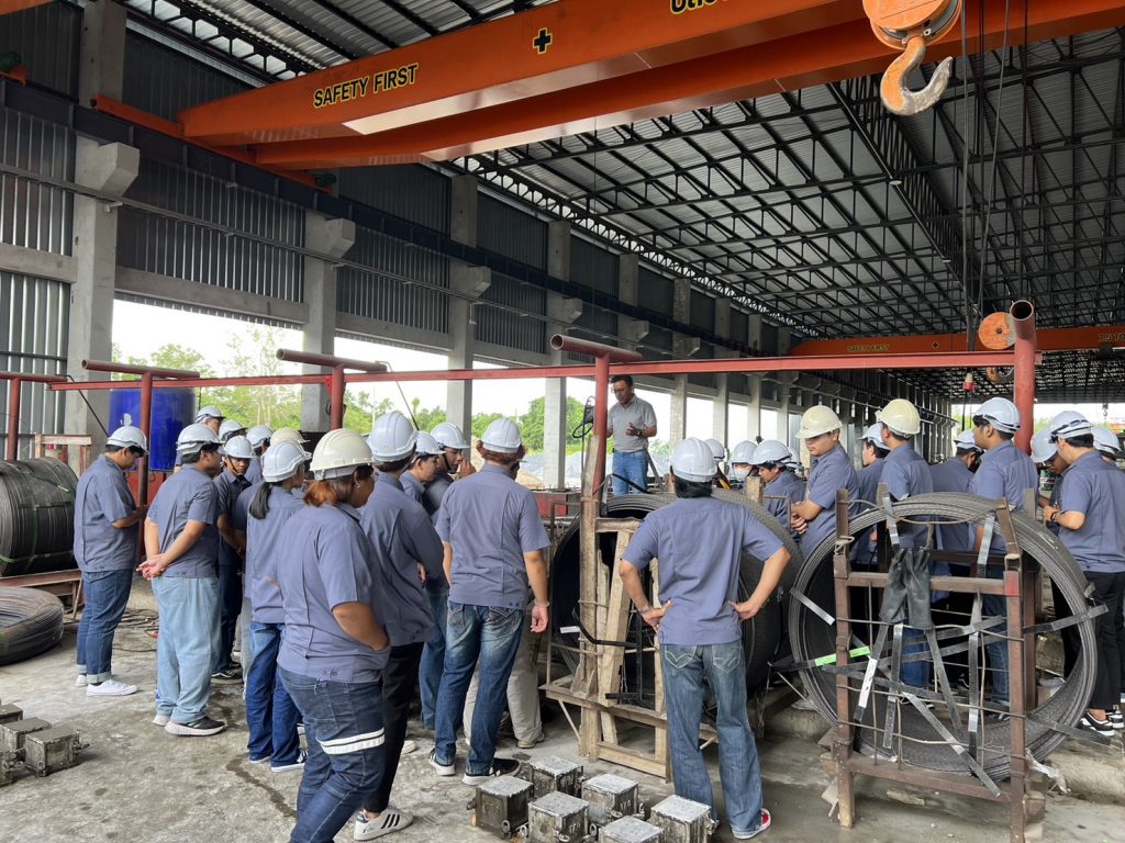 นักศึกษาวิศวกรรมโยธา มวล. ทัศนศึกษาดูงาน ณ บริษัท สยามมาสเตอส์คอนกรีต จำกัด -