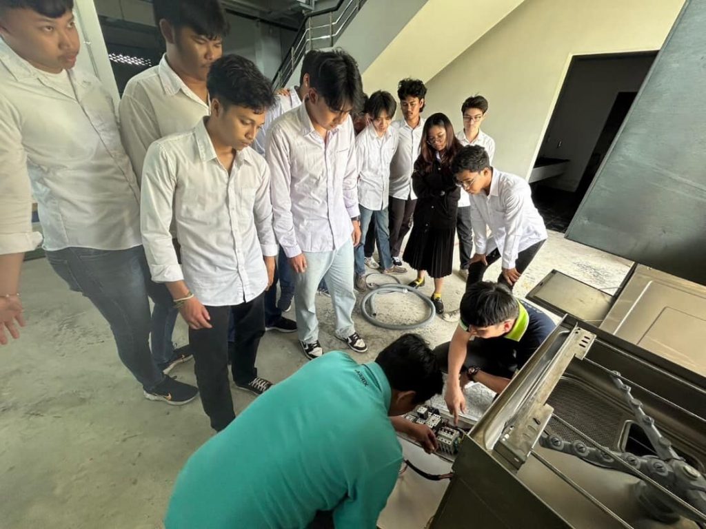 บริษัท พีรพัฒน์ เทคโนโลยี จำกัด (มหาชน)