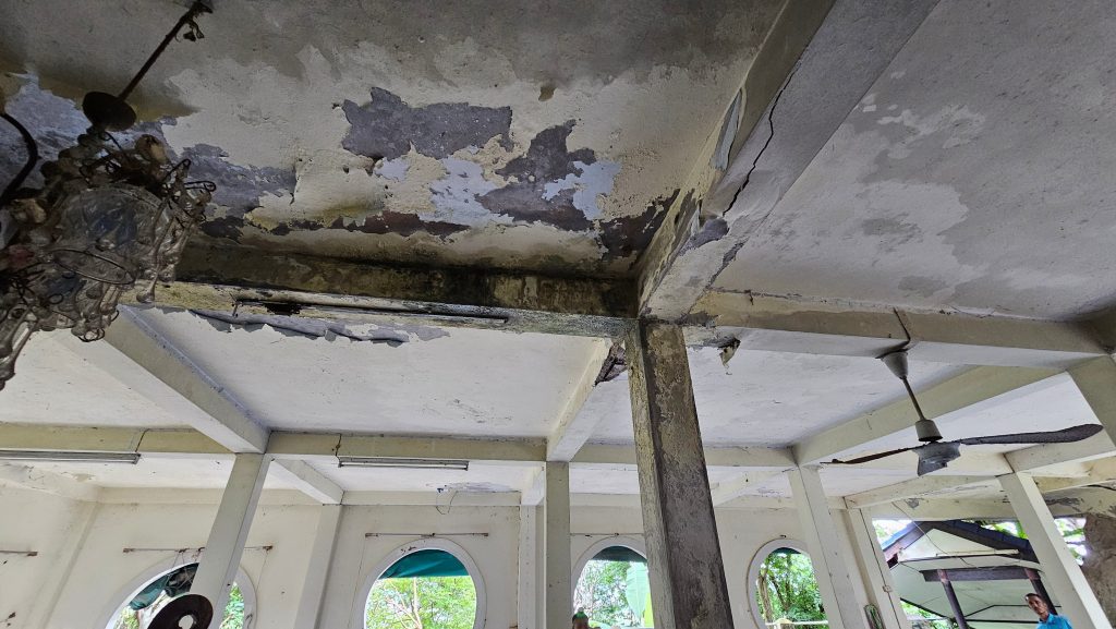 งานบริการวิชาการ ม.วลัยลักษณ์: สำรวจตรวจสอบโครงสร้างวัดเขาปูน