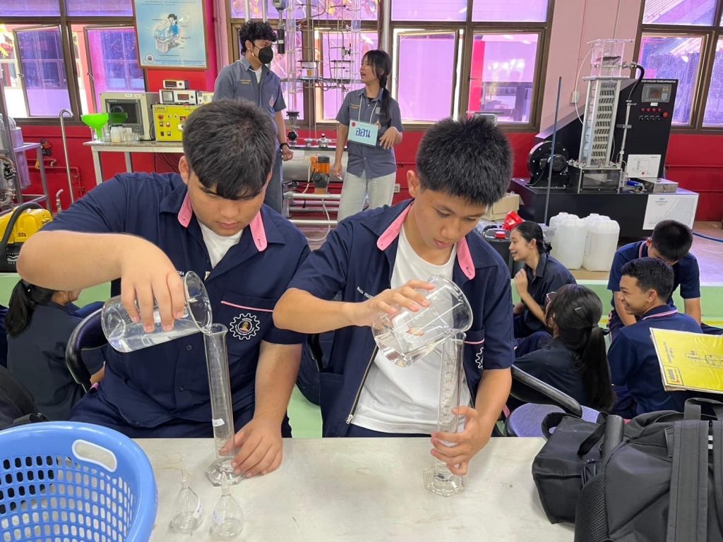 หลักสูตรวิศวกรรมเคมีและเคมีเภสัชกรรม จัดกิจกรรม OPEN SET เปิดโลกการเรียนรู้สู่วิศวกรรม สำหรับน้อง ๆ โรงเรียนเตรียมอุดมศึกษาภาคใต้