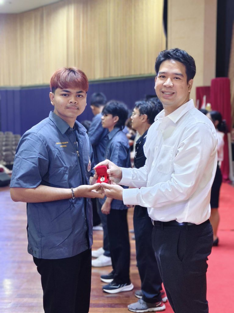 รับเสื้อช๊อป–เกียร์วิศวะ