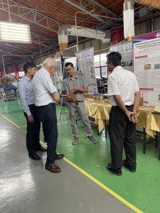 ศูนย์ความเป็นเลิศด้านไม้และวัสดุชีวภาพ มหาวิทยาลัยวลัยลักษณ์ ต้อนรับ Prof. Dr. Jacques Noordermeer และคณะ เยี่ยมชมห้องปฏิบัติการ