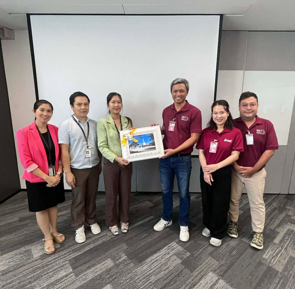 นักศึกษาวิศวกรรมปิโตรเคมีและพอลิเมอร์ มวล. ศึกษาดูงานสถาบันพลาสติกและบริษัท 3M เสริมประสบการณ์เรียนรู้นอกห้องเรียน