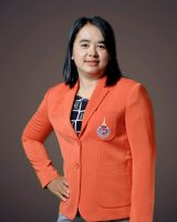 Miss Nopparat Rakchob